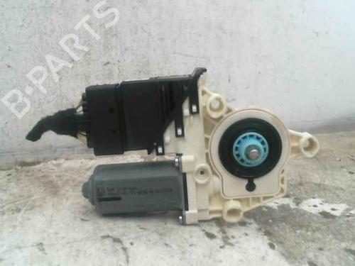 Used Rear wiper motor VW TOURAN (1T1, 1T2) 1.9 TDI (105 hp) 24906318