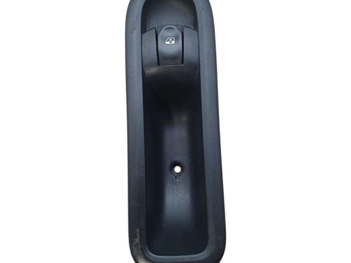 Used Right front window switch Right front window switch RENAULT CLIO III (BR0/1, CR0/1) 1.5 dCi (C/BR0G, C/BR1G) (68 hp) 39892181 39892181