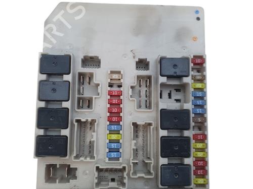 Used Fuse box Fuse box 39624114 39624114