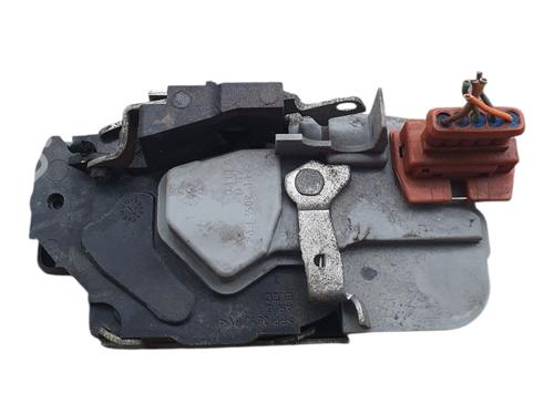 Venstre bagtil lås PEUGEOT 206+ (2L_, 2M_) 1.4 HDi eco 70 (68 hp) 32199336