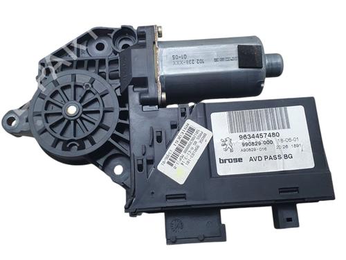 Rudehejsemotor forskærm højre PEUGEOT 307 (3A/C) 2.0 HDi 90 (90 hp) 28828187