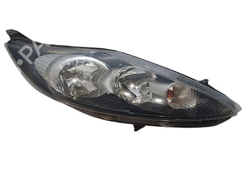 Used Right headlight Right headlight FORD FIESTA VI (CB1, CCN) 1.4 TDCi (70 hp) 33131736 33131736