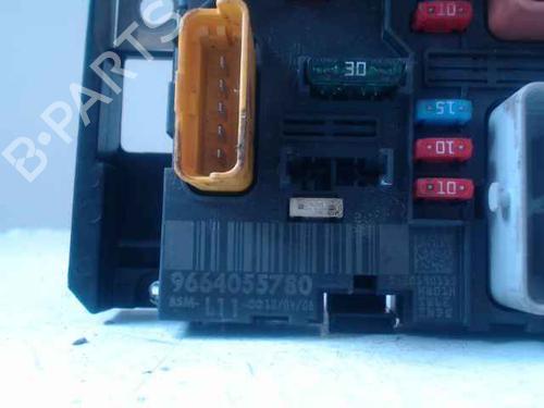 Fuse box PEUGEOT 307 SW (3H) 1.6 HDI 90 | BP24900239E1 