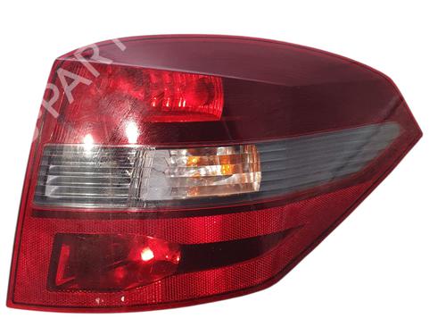 Used Right taillight RENAULT LAGUNA III Grandtour (KT0/1) 2.0 dCi (KT07, KT0J, KT14, KT1A, KT1S) (131 hp) 31575219