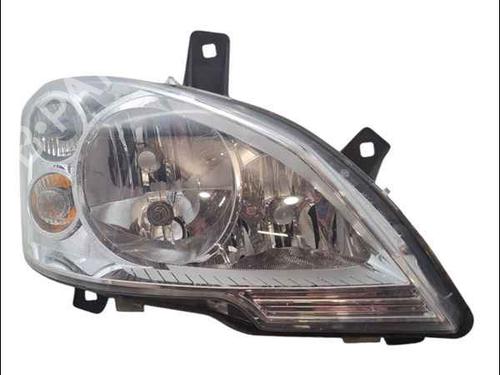 Used Right headlight MERCEDES-BENZ VITO / MIXTO Van (W639) 116 CDI 4x4 (639.601, 639.603, 639.605) (163 hp) 24901813