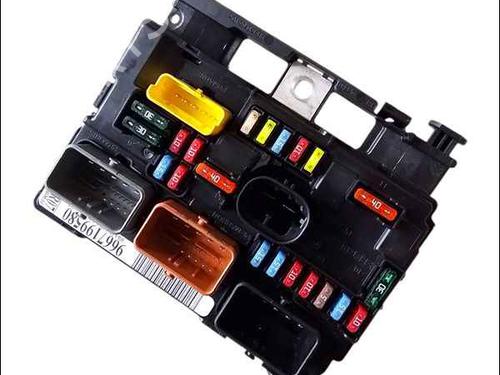 Used Fuse box CITROËN DS3 (SA_) 1.4 VTi 95 (95 hp) 25012435