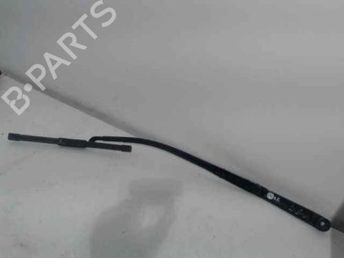 Used Front windshield wiper arm KIA CEE'D (JD) 1.6 CRDi 136 (136 hp) 24914232