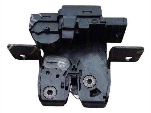 Used Tailgate lock RENAULT CLIO III (BR0/1, CR0/1) 1.2 16V (BR02, BR0J, BR11, CR02, CR0J, CR11) (75 hp) 24897619