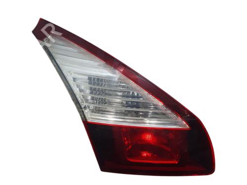 left-tailgate-light-renault-megane-iii-hatchback-bz01_-b3_-2008-40239311 main image