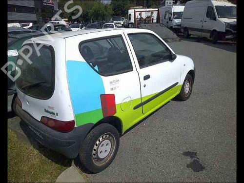 Left headlight FIAT SEICENTO / 600 (187_) 1.1 (187AXB, 187AXB1A, 187AXC1A02) | BP25762833C28 