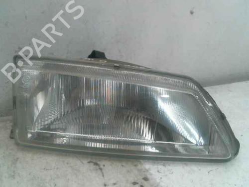 Used Right headlight PEUGEOT 106 I (1A, 1C) 1.0 (50 hp) 24902075