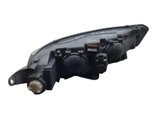 Phare droit PEUGEOT 406 (8B) 2.0 HDI 90 (90 hp) 32307390
