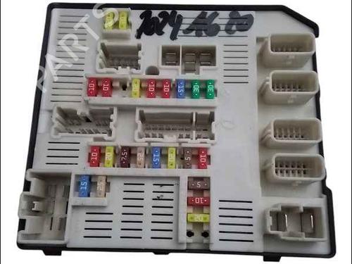 Used Fuse box RENAULT MEGANE III Hatchback (BZ0/1_, B3_) [2008-2026]  25012675