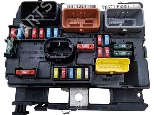 Used Fuse box PEUGEOT 207 (WA_, WC_) 1.4 16V (95 hp) 25012580
