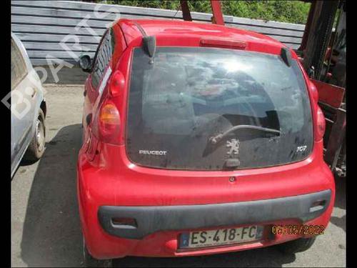 Right taillight PEUGEOT 107 (PM_, PN_) 1.0 | BP24909804C35 