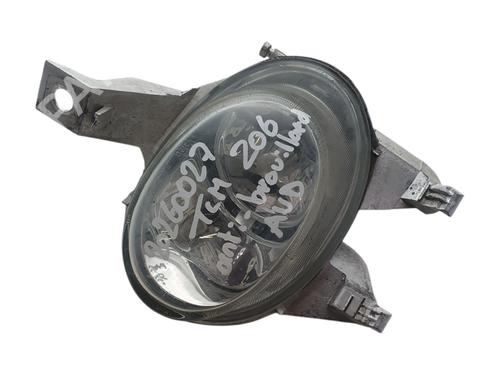 Used Right front fog light Right front fog light PEUGEOT 206 Hatchback (2A/C) 1.4 i (75 hp) 33996832 33996832