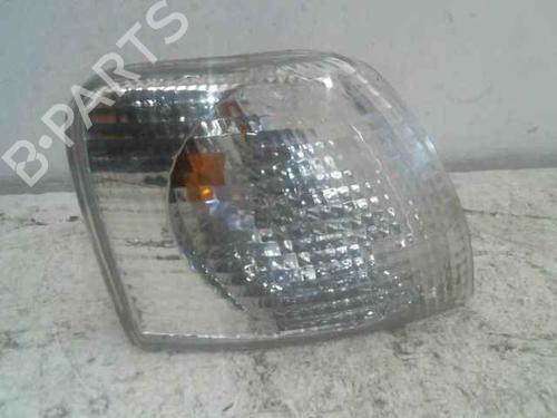 Used Right front indicator VW PASSAT B3/B4 (3A2, 35I) [1988-1997]  24902099