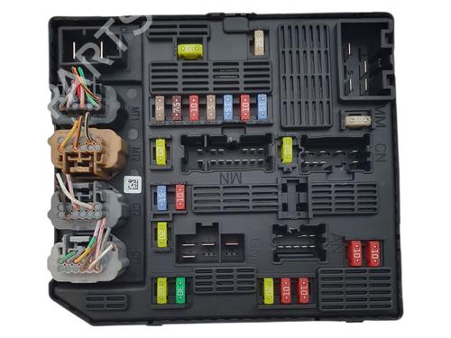 Fuse box RENAULT SCÉNIC III (JZ0/1_) 1.9 dCi (JZ0J, JZ1J, JZ1K, JZ1S) | BP32456070E1