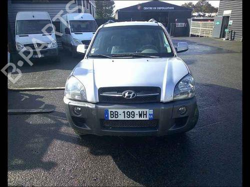 Right headlight HYUNDAI TUCSON (JM) 2.0 CRDi All-wheel Drive | BP25763695C29 