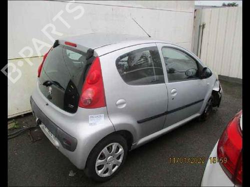 Left taillight PEUGEOT 107 (PM_, PN_) 1.0 | BP25762382C34 