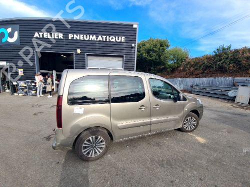 Right front indicator PEUGEOT PARTNER Tepee 1.6 HDi 90 | BP31301541C33