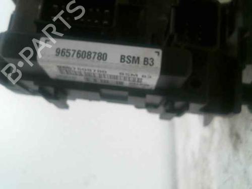 Fuse box PEUGEOT 206+ (2L_, 2M_) 1.4 HDi eco 70 | BP25764379E1