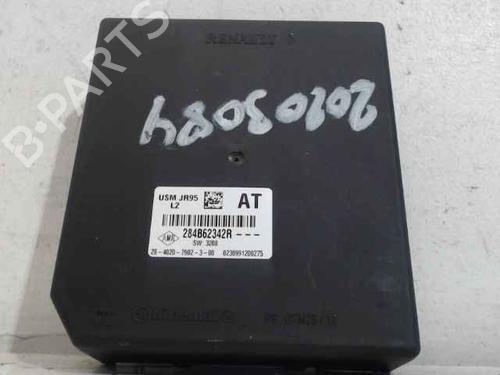 Used Fuse box RENAULT SCÉNIC III (JZ0/1_) 1.5 dCi (106 hp) 24899234
