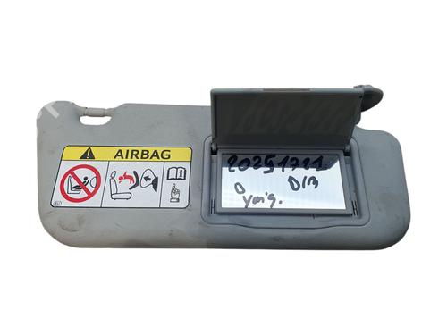 Used Right sun visor TOYOTA YARIS (_P13_) 1.5 Hybrid (NHP130_) (101 hp) 29871410