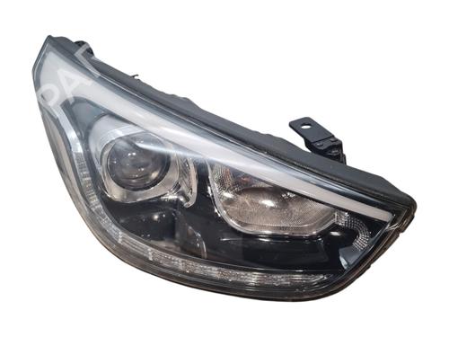 Used Right headlight HYUNDAI ix35 (LM, EL, ELH) 2.0 CRDi (136 hp) 30116544