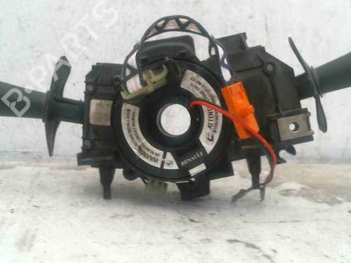 Used Headlight switch RENAULT KANGOO (KC0/1_) 1.4 (KC0C, KC0H, KC0B, KC0M) (75 hp) 25011451