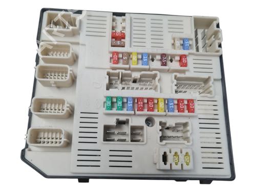 Used Fuse box RENAULT LAGUNA III (BT0/1) 2.0 dCi (BT01, BT08, BT09, BT0E, BT0K, BT12, BT1C, BT1D,... (150 hp) 30555939