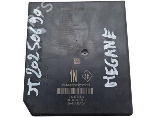 fuse-box-renault-megane-iv-hatchback-b9amn_-2015-33413430 main image