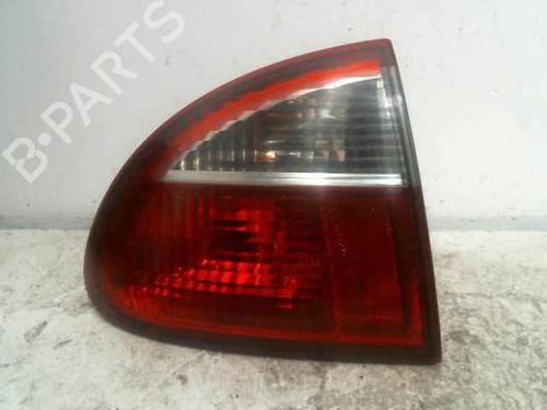 Used Left taillight SEAT LEON (1M1) 1.9 TDI (110 hp) 25763215