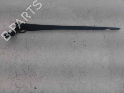 Used Front windshield wiper arm SEAT LEON (1P1) 1.9 TDI (105 hp) 24913898
