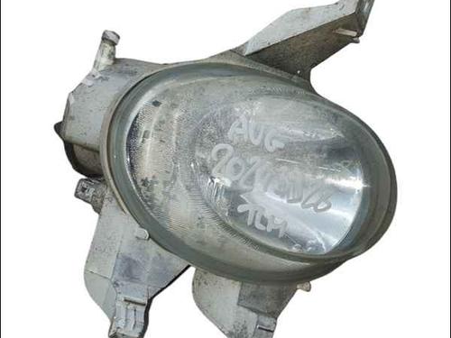 Used Left front fog light PEUGEOT 206 Hatchback (2A/C) 2.0 HDI 90 (90 hp) 24900647