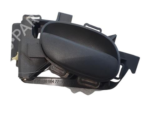 Used Front left interior door handle Front left interior door handle PEUGEOT 206 Hatchback (2A/C) 1.4 i (75 hp) 39936512 39936512