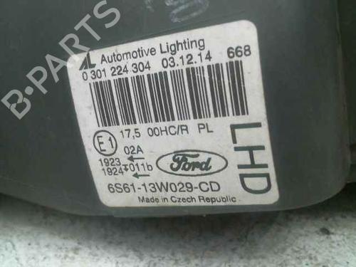 Used Right headlight FORD FIESTA V (JH_, JD_) 1.4 TDCi (68 hp) 24902175