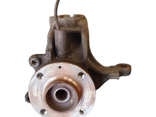 Used Left front steering knuckle Left front steering knuckle PEUGEOT 208 I (CA_, CC_) 1.2 VTI 82 (82 hp) 39965994 39965994