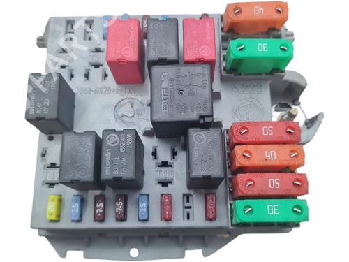 Used Fuse box ALFA ROMEO 147 (937_) 1.6 16V T.SPARK ECO (937.AXA1A, 937.BXA1A) (105 hp) 28572190