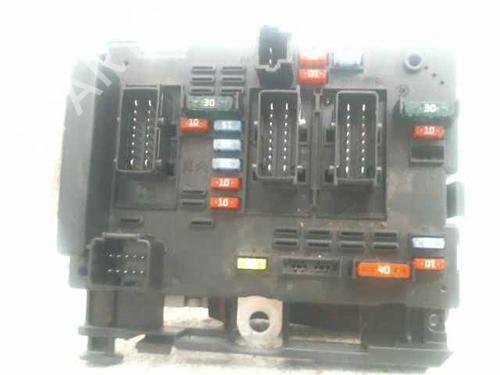 Used Fuse box PEUGEOT 206 Hatchback (2A/C) 1.4 HDi eco 70 (68 hp) 25011720