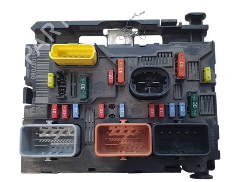 Used Fuse box Fuse box 36957899 36957899