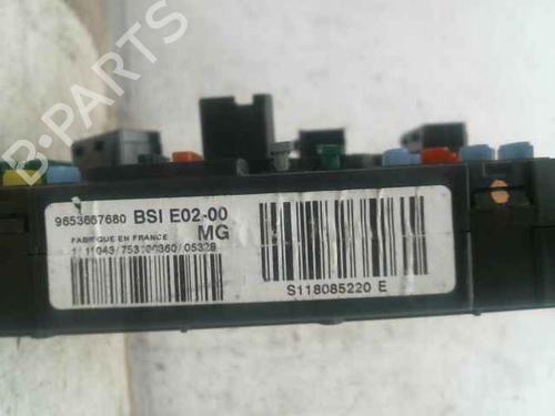 Fuse box PEUGEOT 206 CC (2D) 1.6 16V (2DNFUF, 2DNFUR) | BP27550941E1 