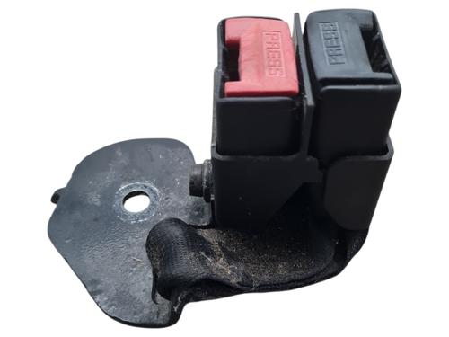 Used Seat buckle RENAULT CLIO II (BB_, CB_) 1.5 dCi (B/CB07) (65 hp) 31118675