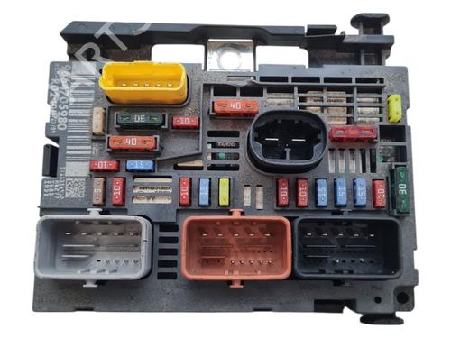 Used Fuse box PEUGEOT 3008 I MPV (0U_) 1.6 HDi (109 hp) 27372587