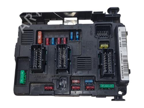Used Fuse box Fuse box 37623325 37623325