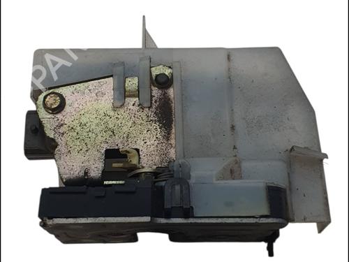 Used Rear left lock Rear left lock RENAULT CLIO II (BB_, CB_) 1.5 dCi (100 hp) 33749948 33749948