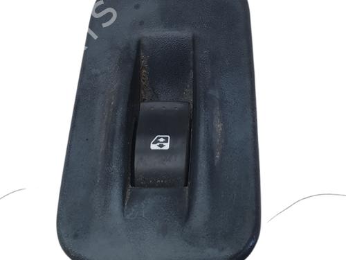 Used Right front window switch Right front window switch RENAULT TRAFIC II Van (FL) 2.0 dCi 90 (FL0H, FL00, FL01, FL0M, FL0P, FL0S) (90 hp) 33458444 33458444