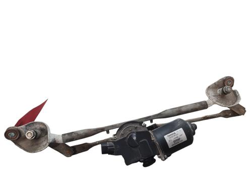 Used Front wipers mechanism TOYOTA COROLLA Verso (ZER_, ZZE12_, R1_) 2.2 D-4D (AUR10_, AUR10R) (136 hp) 31842693