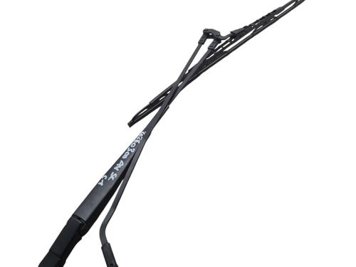Used Front windshield wiper arm PEUGEOT 107 (PM_, PN_) 1.4 HDi (54 hp) 32398387