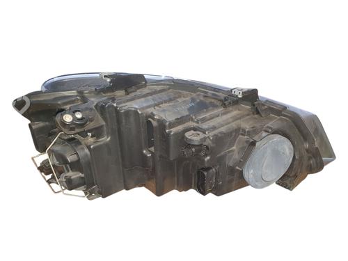 Left headlight VW POLO V (6R1, 6C1) 1.2 | BP28414084C28